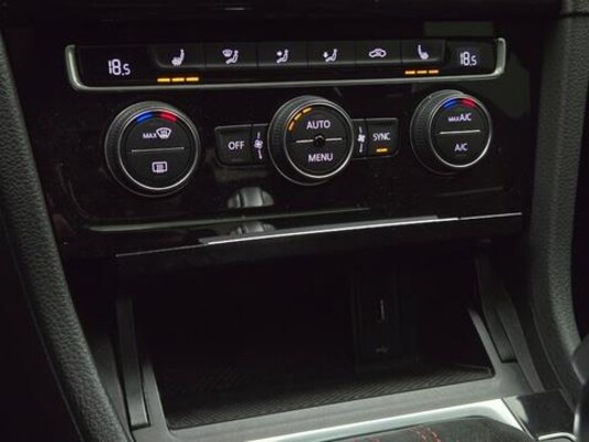 Volkswagen Golf GTI TCR 2.0 TSI 290pk 2019, T-176-XR