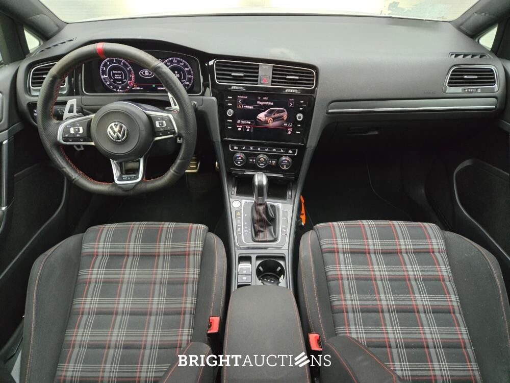 Volkswagen Golf GTI Performance 2.0 TSI 245pk 2017, L-416-LR