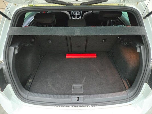 Volkswagen Golf GTI Performance 2.0 TSI 245pk 2017, L-416-LR