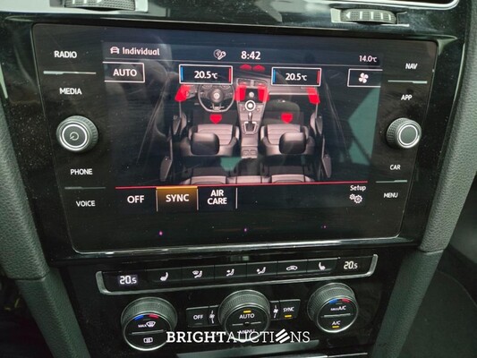 Volkswagen Golf GTI Performance 2.0 TSI 245pk 2017, L-416-LR