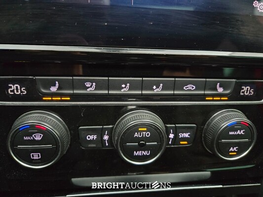 Volkswagen Golf GTI Performance 2.0 TSI 245pk 2017, L-416-LR