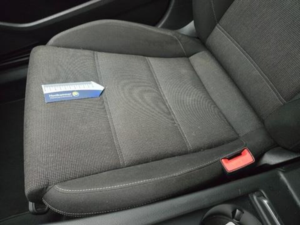 Volkswagen Passat Variant ACT Connected Series 1.4 TSI 150pk 2016 (Origineel-NL), JJ-820-G