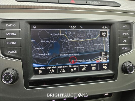 Volkswagen Passat Variant ACT Connected Series 1.4 TSI 150pk 2016 (Origineel-NL), JJ-820-G
