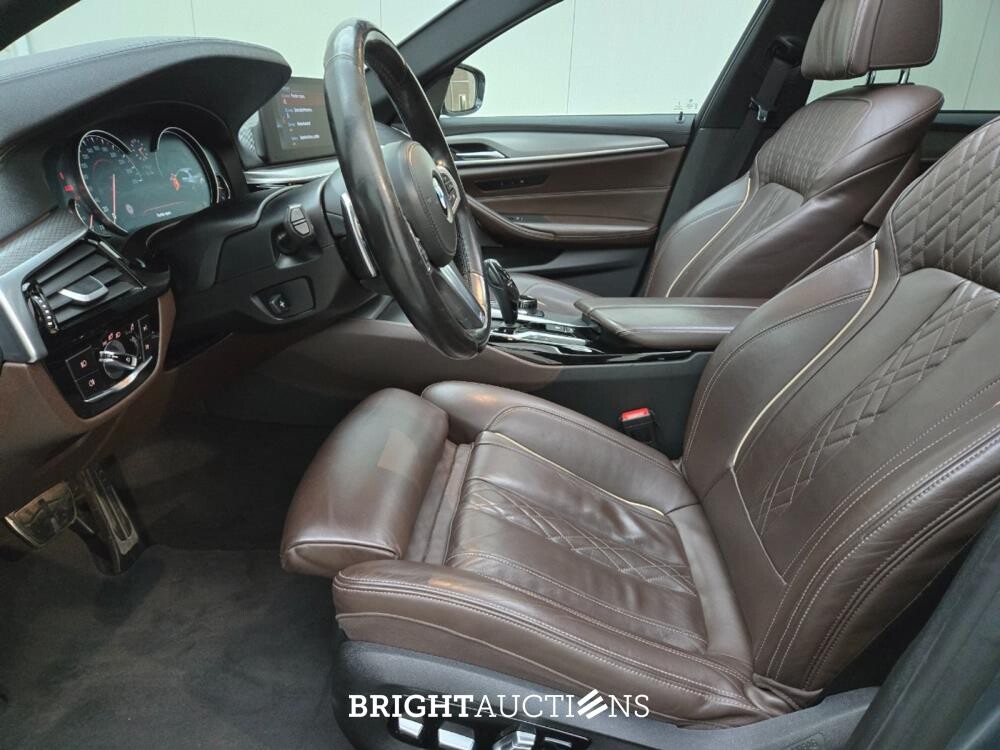 BMW 5-serie High Executive 252pk 2017 (Origineel-NL), NJ-960-R