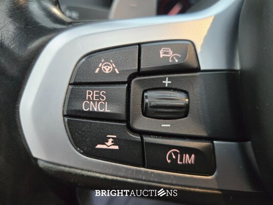 BMW 5-serie High Executive 252pk 2017 (Origineel-NL), NJ-960-R