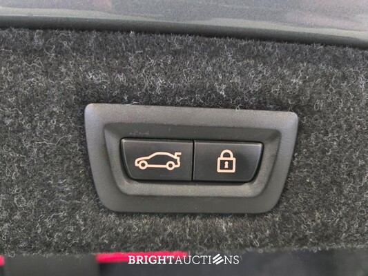 BMW 5-serie High Executive 252pk 2017 (Origineel-NL), NJ-960-R