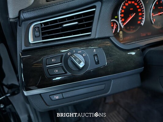 BMW ActiveHybrid7 F04 4.4 V8 7-serie 465pk 2011 -Youngtimer-