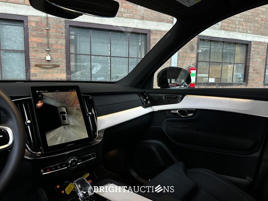 Volvo XC90 T8 AWD Plus Dark 457pk 2025 7-Persoons (1.100 KM) Fabrieksgarantie
