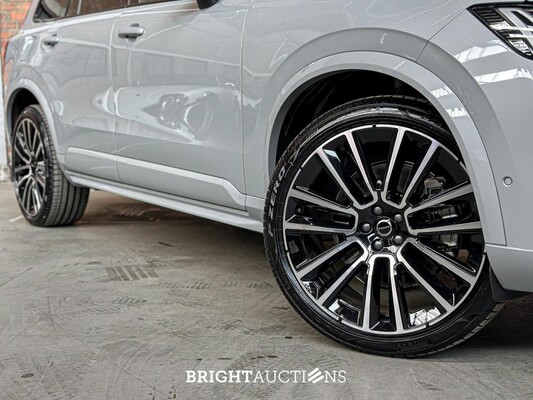 Volvo XC90 T8 AWD Plus Dark 457pk 2025 7-Persoons (1.100 KM) Fabrieksgarantie
