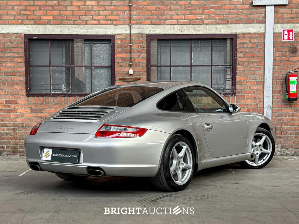 Porsche 911 Carrera 3.6 997 Coupé 325pk 2004 Youngtimer