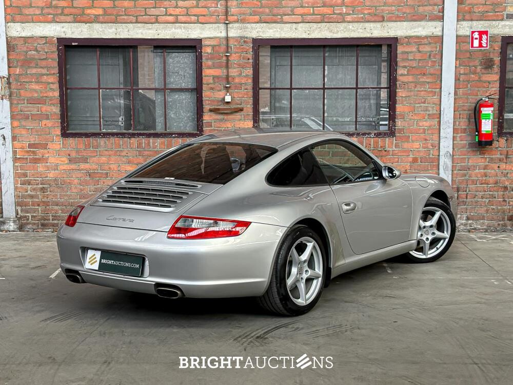 Porsche 911 Carrera 3.6 997 Coupé 325pk 2004 Youngtimer
