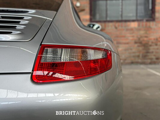 Porsche 911 Carrera 3.6 997 Coupé 325pk 2004 Youngtimer