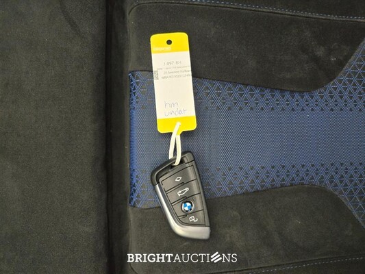 BMW 1-serie Executive Edition 140pk 2020 (Origineel-NL), J-897-BH