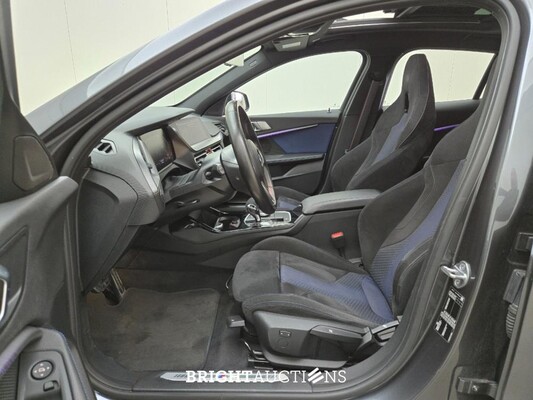 BMW 1-serie Executive Edition 140pk 2020 (Origineel-NL), J-897-BH