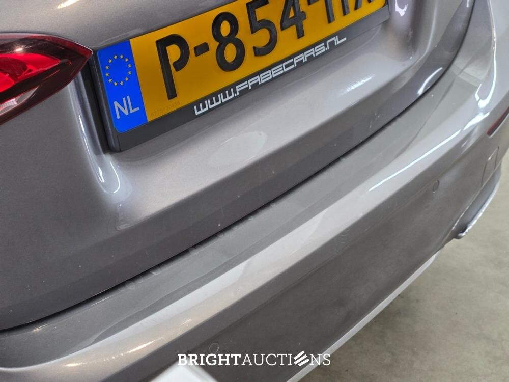 Mercedes-Benz A 180 Premium Plus 136pk 2020 A-klasse, P-854-HX