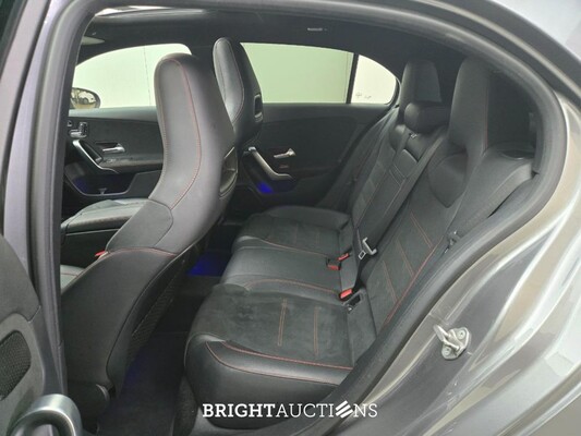 Mercedes-Benz A 180 Premium Plus 136pk 2020 A-klasse, P-854-HX
