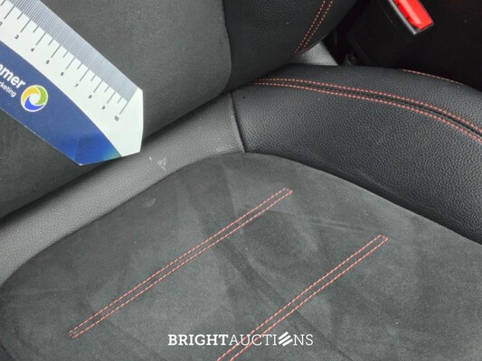 Mercedes-Benz A 180 Premium Plus 136pk 2020 A-klasse, P-854-HX