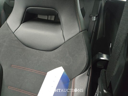 Mercedes-Benz A 180 Premium Plus 136pk 2020 A-klasse, P-854-HX