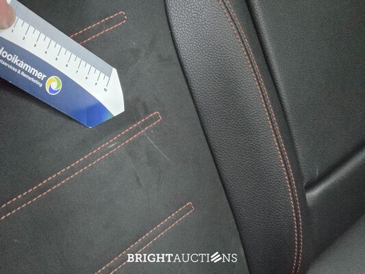 Mercedes-Benz A 180 Premium Plus 136pk 2020 A-klasse, P-854-HX