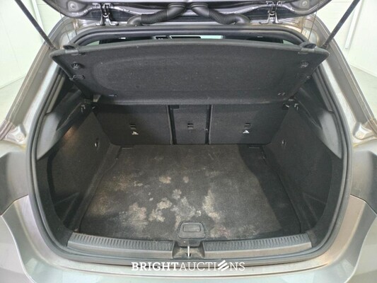 Mercedes-Benz A 180 Premium Plus 136pk 2020 A-klasse, P-854-HX