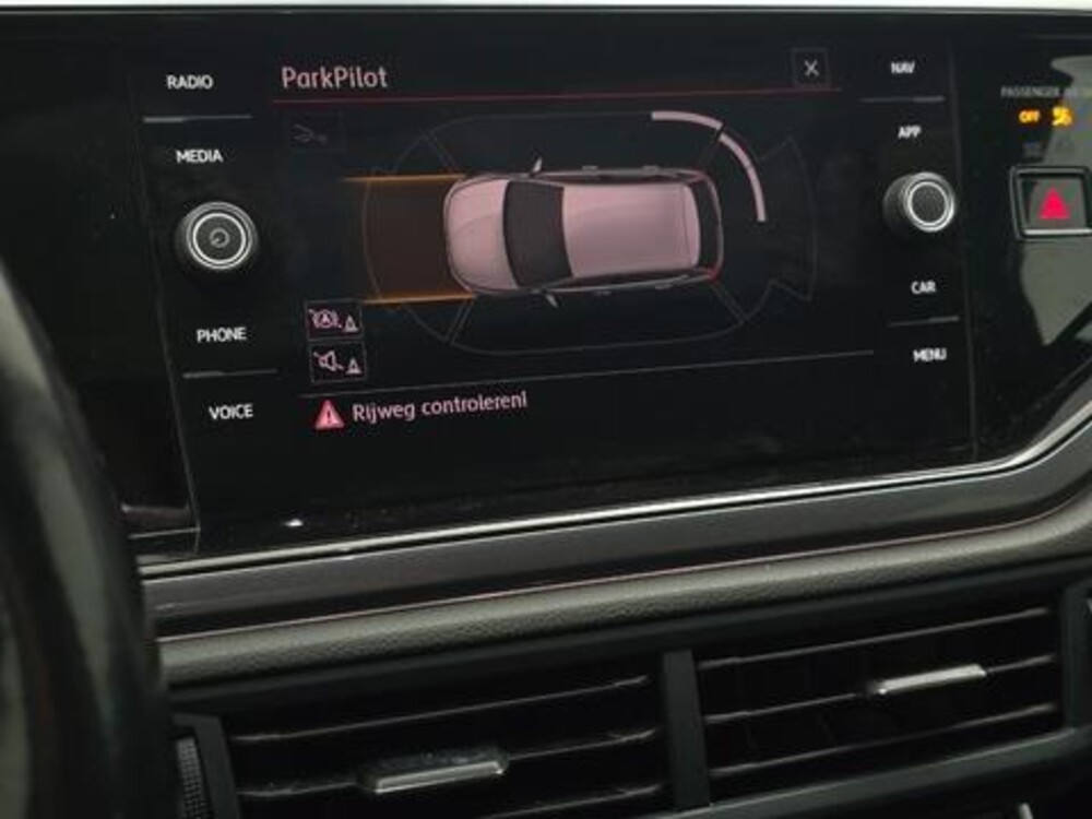 Volkswagen Polo GTI 2.0 TSI 200pk 2018, GGG-67-L