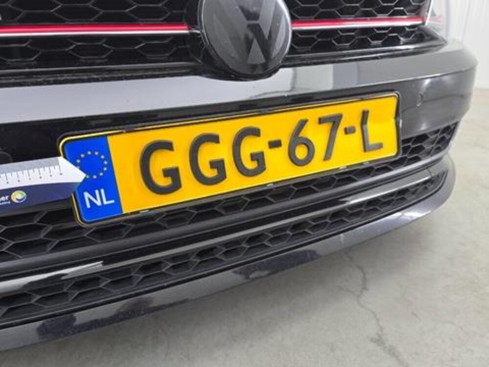 Volkswagen Polo GTI 2.0 TSI 200hp 2018, GGG-67-L