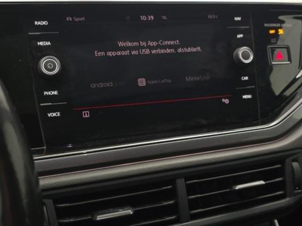 Volkswagen Polo GTI 2.0 TSI 200pk 2018, GGG-67-L