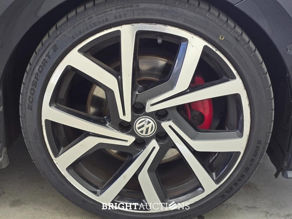 Volkswagen Polo GTI 2.0 TSI 200pk 2018, GGG-67-L