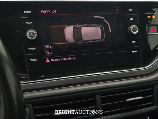 Volkswagen Polo GTI 2.0 TSI 200pk 2018, GGG-67-L