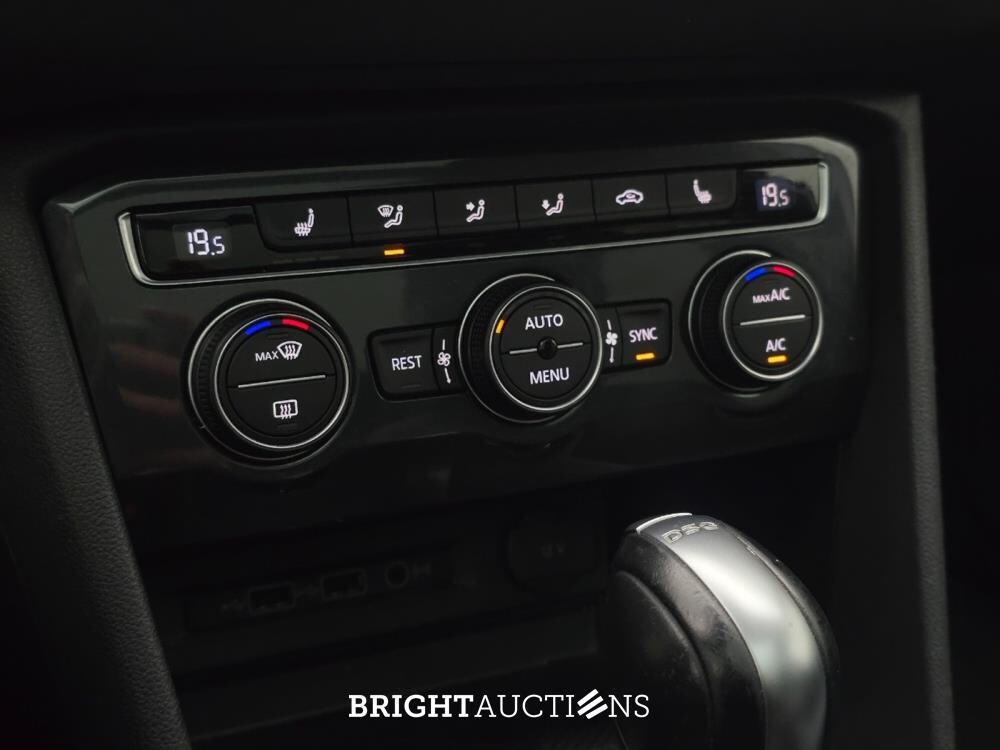 Volkswagen Tiguan ACT Highline Business R 1.5 TSI 150pk 2019 (Origineel-NL), ZB-318-G