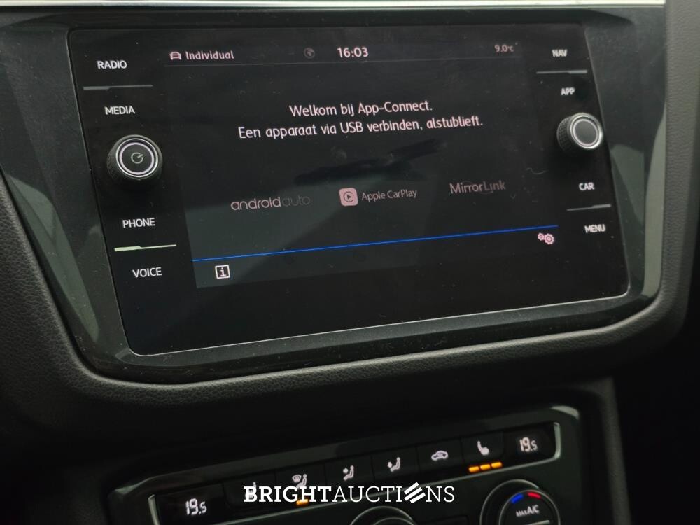 Volkswagen Tiguan ACT Highline Business R 1.5 TSI 150pk 2019 (Origineel-NL), ZB-318-G