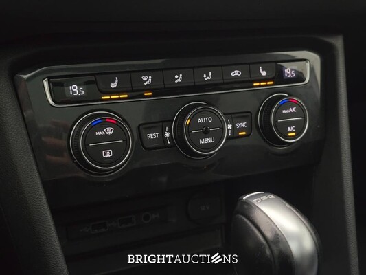 Volkswagen Tiguan ACT Highline Business R 1.5 TSI 150hp 2019 (Original-NL), ZB-318-G