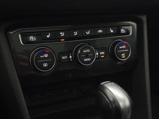 Volkswagen Tiguan ACT Highline Business R 1.5 TSI 150pk 2019 (Origineel-NL), ZB-318-G