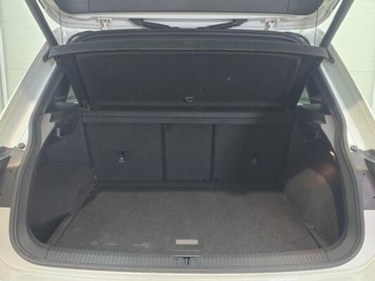Volkswagen Tiguan ACT Highline Business R 1.5 TSI 150pk 2019 (Origineel-NL), ZB-318-G