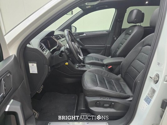 Volkswagen Tiguan ACT Highline Business R 1.5 TSI 150pk 2019 (Origineel-NL), ZB-318-G
