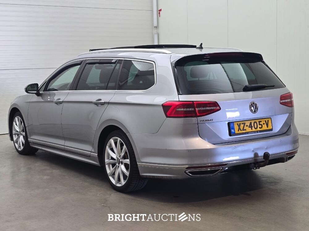 Volkswagen Passat Variant Highline Business R 1.5 TSI 150pk 2019 (Origineel-NL), XZ-405-V