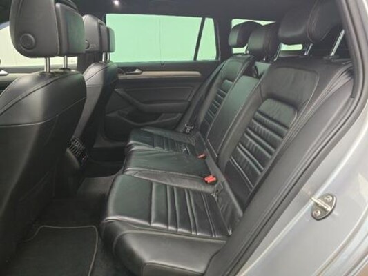 Volkswagen Passat Variant Highline Business R 1.5 TSI 150pk 2019 (Origineel-NL), XZ-405-V