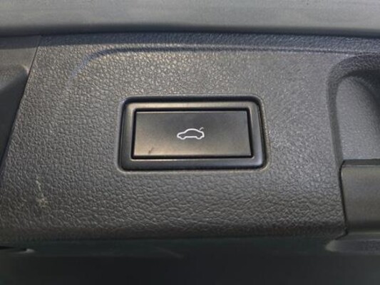 Volkswagen Passat Variant Highline Business R 1.5 TSI 150pk 2019 (Origineel-NL), XZ-405-V