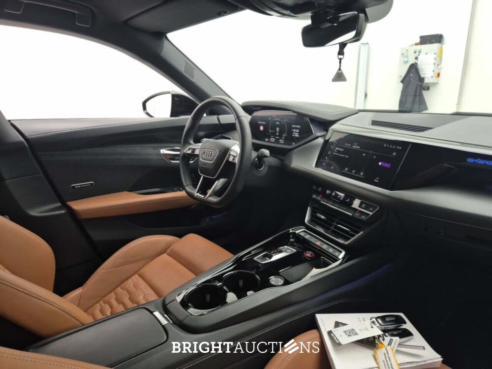 Audi e-tron GT GT 93 kWh 476pk 2023 (Origineel-NL), X-159-JX