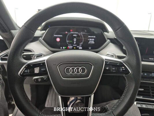Audi e-tron GT GT 93 kWh 476PS 2023 (Original-NL), X-159-JX