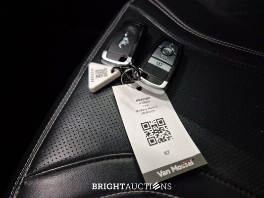 Ford Mustang Mach-E Extended RWD 98 kWh 294hp 2021 (Original-NL), N-398-RN