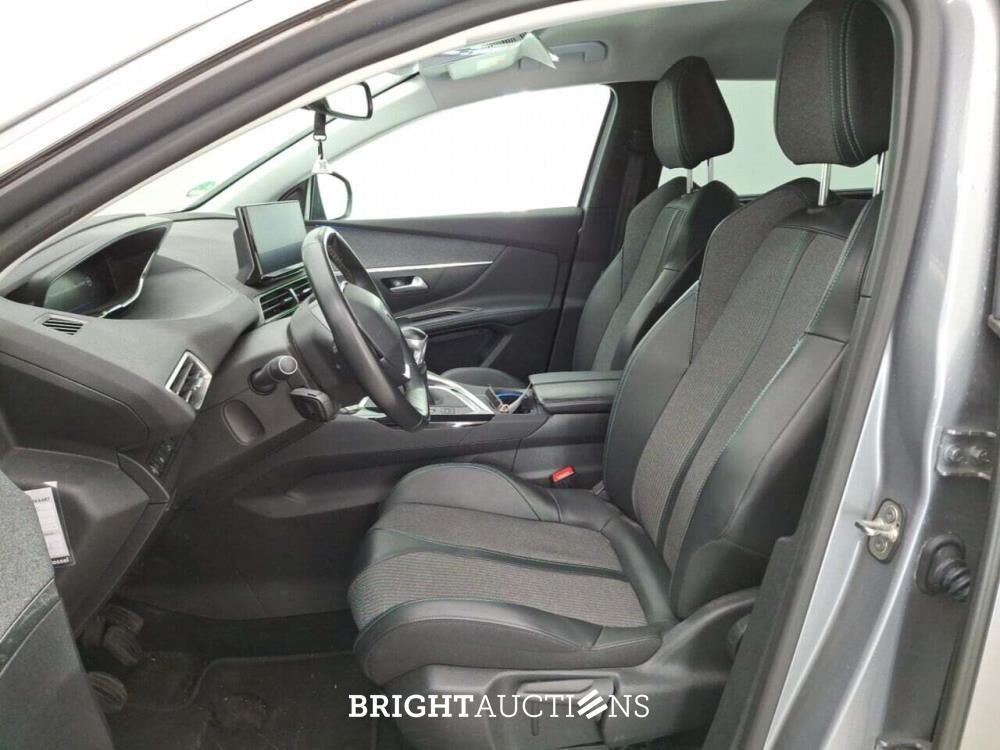 Peugeot 5008 Pt Blue Lease Allure 7P 1.2 131pk 2021 (Origineel-NL), L-687-KX