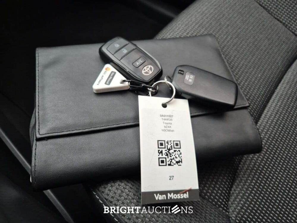 Toyota Bz4x Active 71 kWh 204pk 2023 (Origineel-NL), T-444-GB