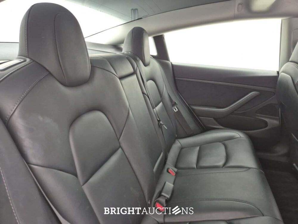 Tesla Model 3 Stnd.rwd PLUS 60 kWh 238hp 2021 (Original-NL), L-538-BK