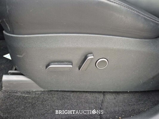 Tesla Model Performance Y AWD 75 kWh 462pk 2023 (Origineel-NL), X-358-BR