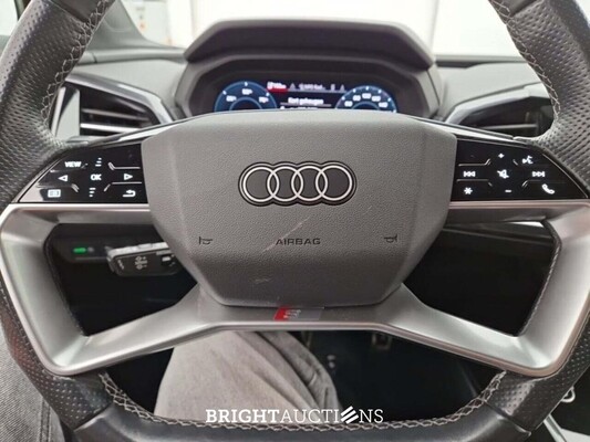 Audi Q4 Sportback e-tron 40 S-Edition 77 kWh 204pk 2022 (Origineel-NL), P-150-TT