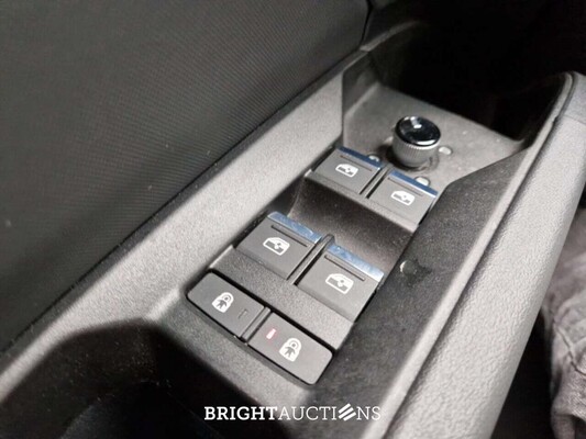 Audi Q4 Sportback e-tron 40 S-Edition 77 kWh 204pk 2022 (Origineel-NL), P-150-TT