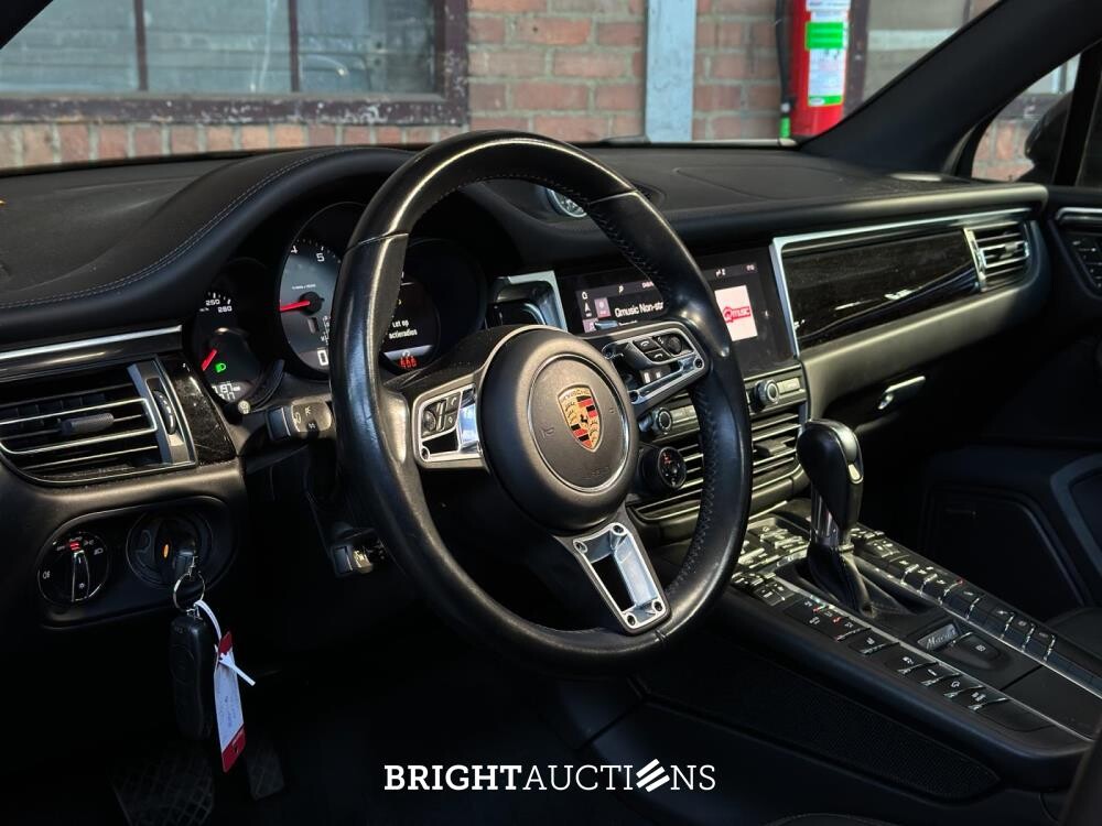 Porsche Macan S 3.0 V6 354pk 2019 Sport-Chrono, R-426-XL