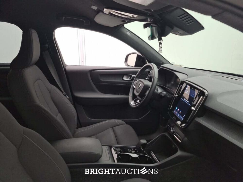 Volvo XC40 Recharge PLUS 70 kWh 231hp 2022 (Original-NL), R-756-TS