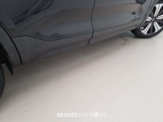 Volvo XC40 Recharge PLUS 70 kWh 231pk 2022 (Origineel-NL), R-756-TS